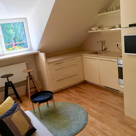 Salome Old Town Apartment *