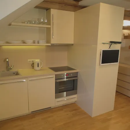 Salome Old Town Apartment